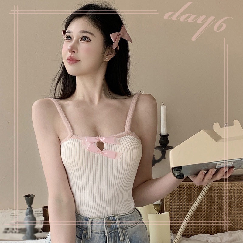 Áo Croptop Sát Nách Màu Sắc Tương Phản Thiết Kế Dây Cột Nơ Quyến Rũ