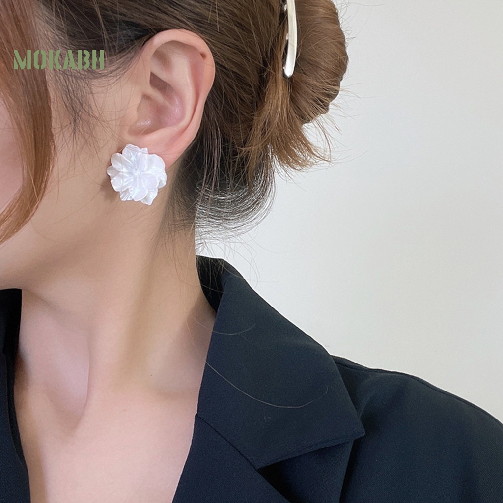 1 Đôi Bông Tai Hình Hoa Trắng Thanh Lịch Thời Trang Dành Cho Nữ