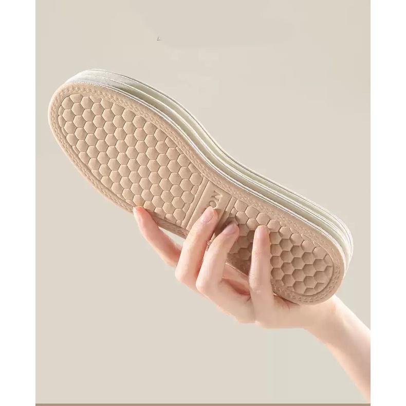 Lót giày thấm hút mồ hôi khử mùi cho nam nữ, thoải mái L15