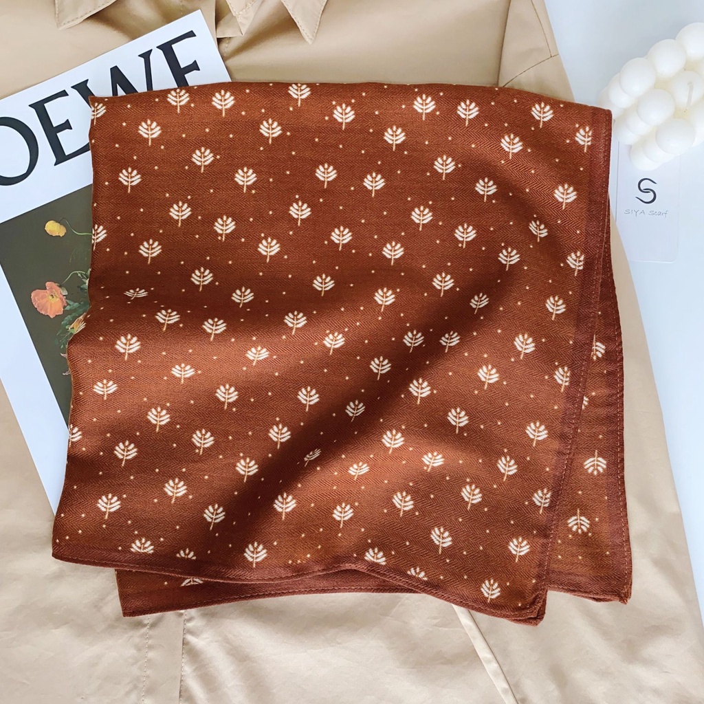 Khăn Choàng Cổ Hình Vuông Cỡ Nhỏ Bằng Vải Nhung 68 * 68cm In Họa Tiết Cỏ Ba Lá Phong Cách Hàn Quốc Thời Trang Xuân Hè Cho Nữ
