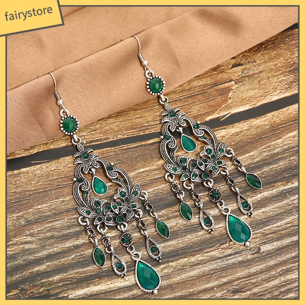 1 Đôi Bông Tai Hình Hoa Đính Pha Lê Giả Thiết Kế Đục Lỗ Phong Cách Cổ Điển Thời Trang