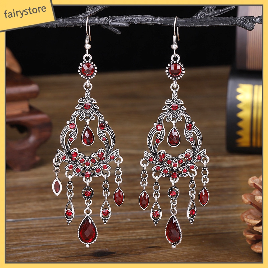 1 Đôi Bông Tai Hình Hoa Đính Pha Lê Giả Thiết Kế Đục Lỗ Phong Cách Cổ Điển Thời Trang