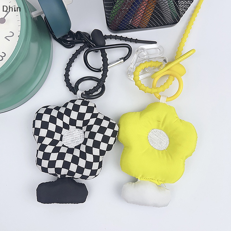 Móc Khóa Hình Nút Xoắn Màu Trắng Đen Độc Đáo