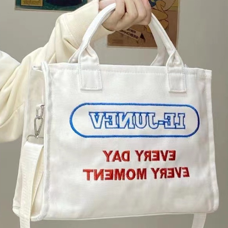 Túi Xách tote Bằng Vải Bạt Kích Thước Lớn In Chữ Thời Trang Cho Nữ