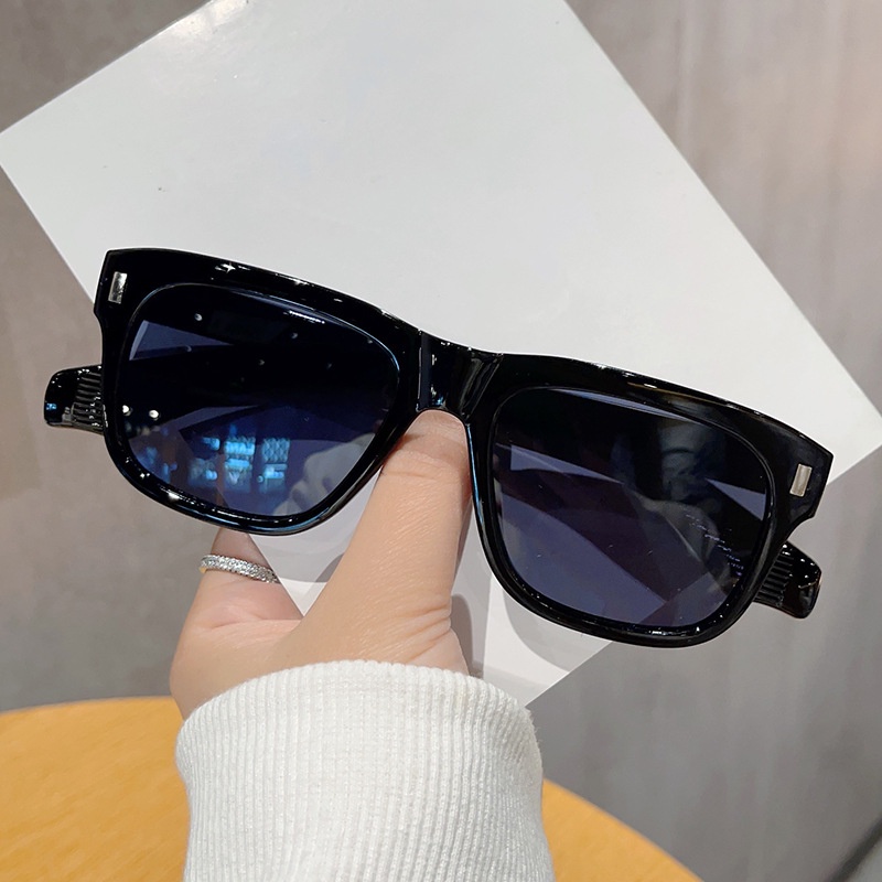 Kính Mát Gọng Dày Phong Cách Âu Mỹ Thời Trang Mới 2023 Cho Nam Và Nữ