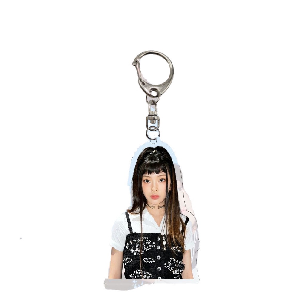 Móc Khóa Acrylic Hình hyein haerin minji