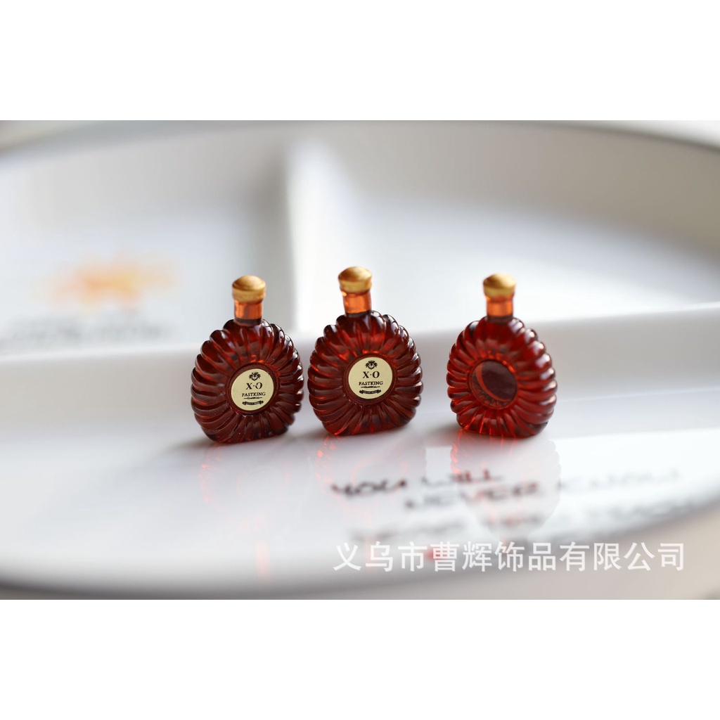 Mô hình chai rượu tây mini trang trí độc lạ chụp ảnh  | Mini House