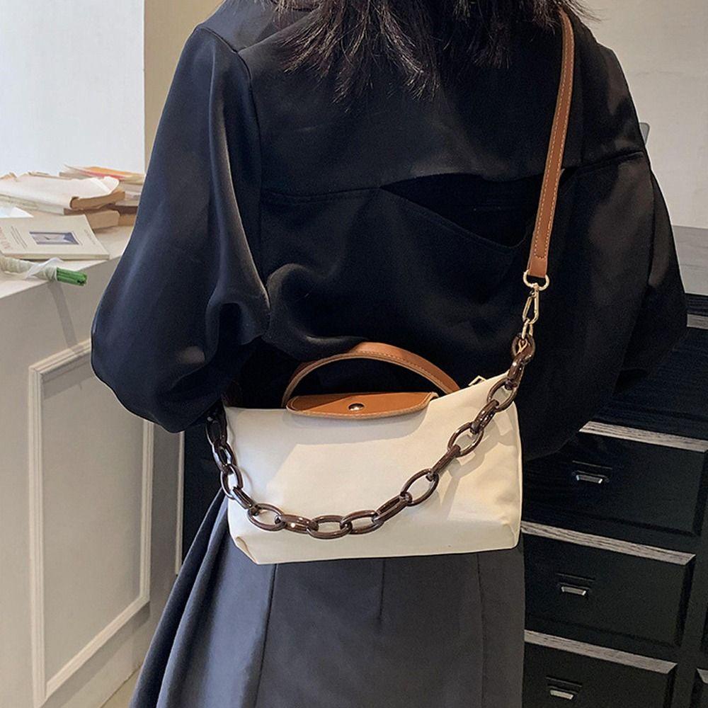 Túi Đeo Chéo Bằng Da PU Nylon Sức Chứa Lớn Kèm Dây Đeo Sợi Xích Thời Trang Đường Phố