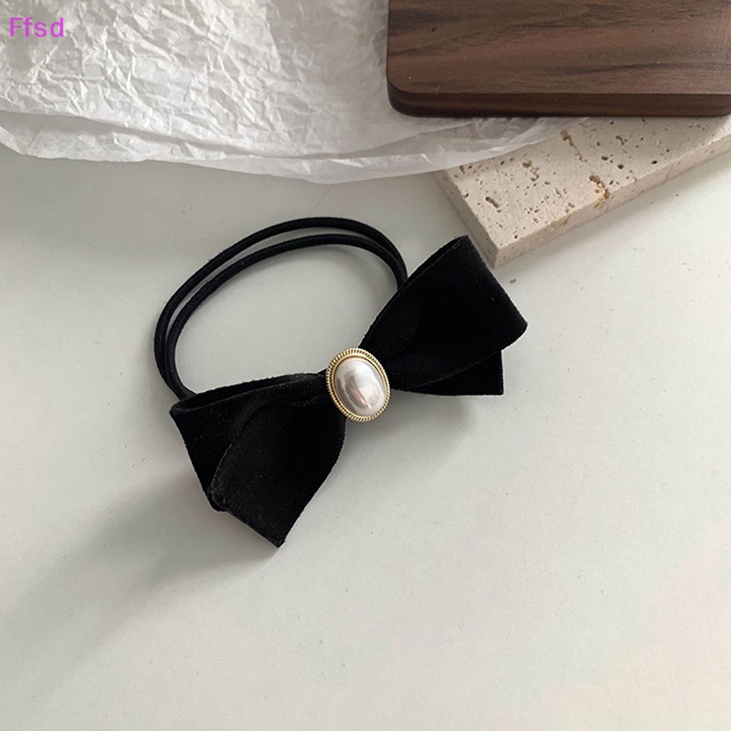 {Ffsd} Dây Buộc Tóc Cao Su Nhung Đen Đính Ngọc Trai Siêu Co Giãn Đơn Giản Cá Tính