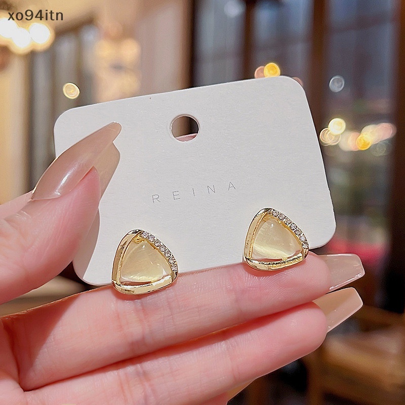 Bông Tai Hình Tam Giác Đính Đá Opal Đơn Giản Thời Trang Phong Cách Hàn Quốc Cho Nữ