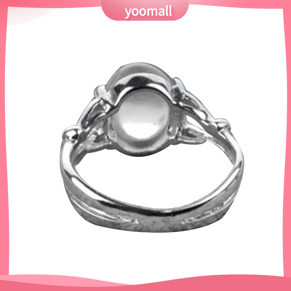 Nhẫn Đính Đá Mặt Trăng Phong Cách Vintage Cho Nữ