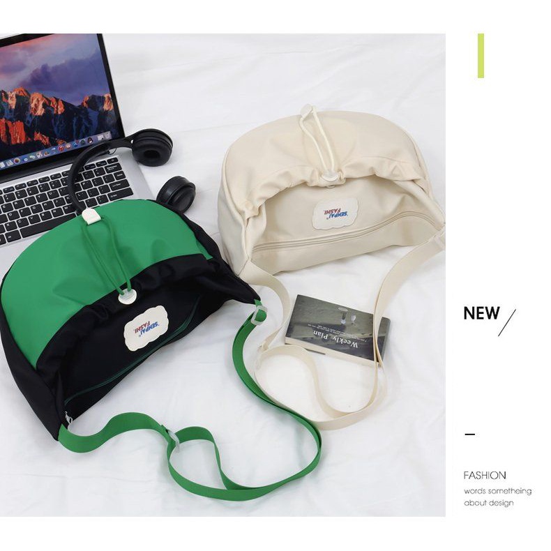 Túi Đeo Chéo Chất Liệu Nylon Kích Thước 43X24CM