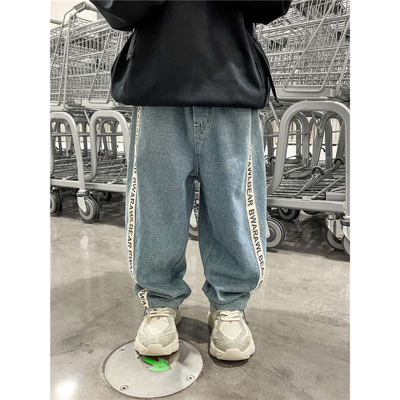 Quần jean bé trai QB360 sz 90-150 màu xanh sọc chữ, quần chất denim cho bé thời trang thu đông