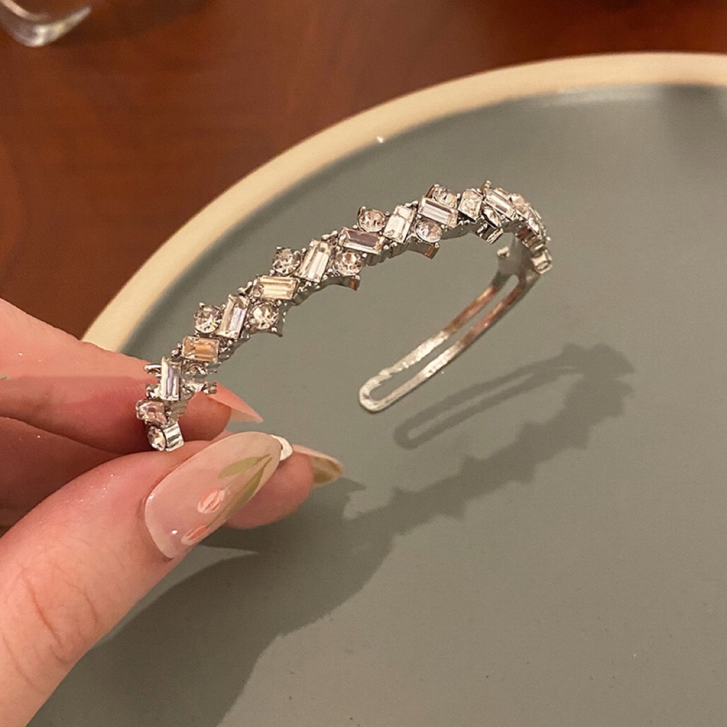 2023 vòng tay bạc rhinestone mới mùa thu đơn giản cô gái vòng tay phụ kiện