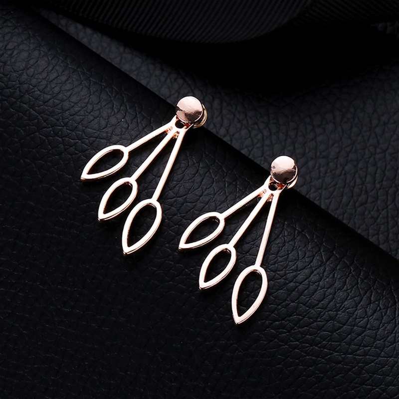 Đôi Khuyên Tai Dài Hình Hoa Thời Trang Cho Nữ