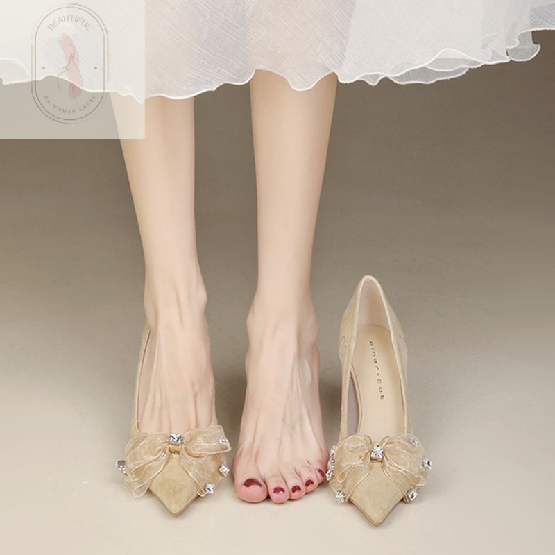 Giày Cao Gót Da Lộn Mũi Nhọn Đính Đá Phối Nơ Lưới Dễ Thương Cho Nữ