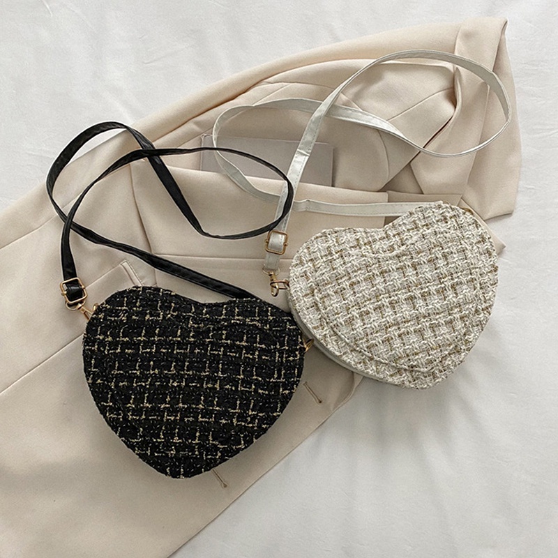 Túi Đeo Chéo Vai Hình Trái Tim Sang Trọng Dành Cho Nữ