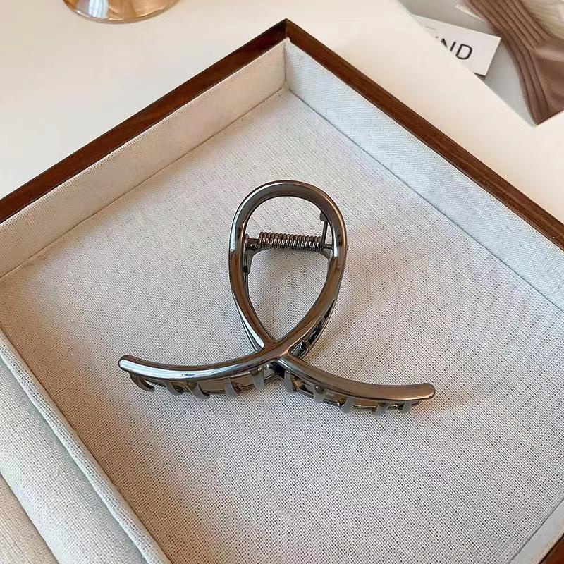 Kẹp Tóc Hình Cá Mập Bằng Kim Loại Đơn Giản Thời Trang Cho Nữ