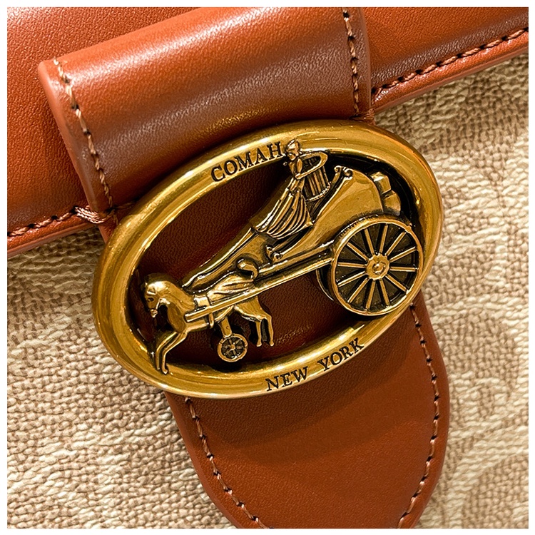 Túi Hộp Đeo Chéo Famy Thời Trang 2023 Sang Trọng Cho Nữ