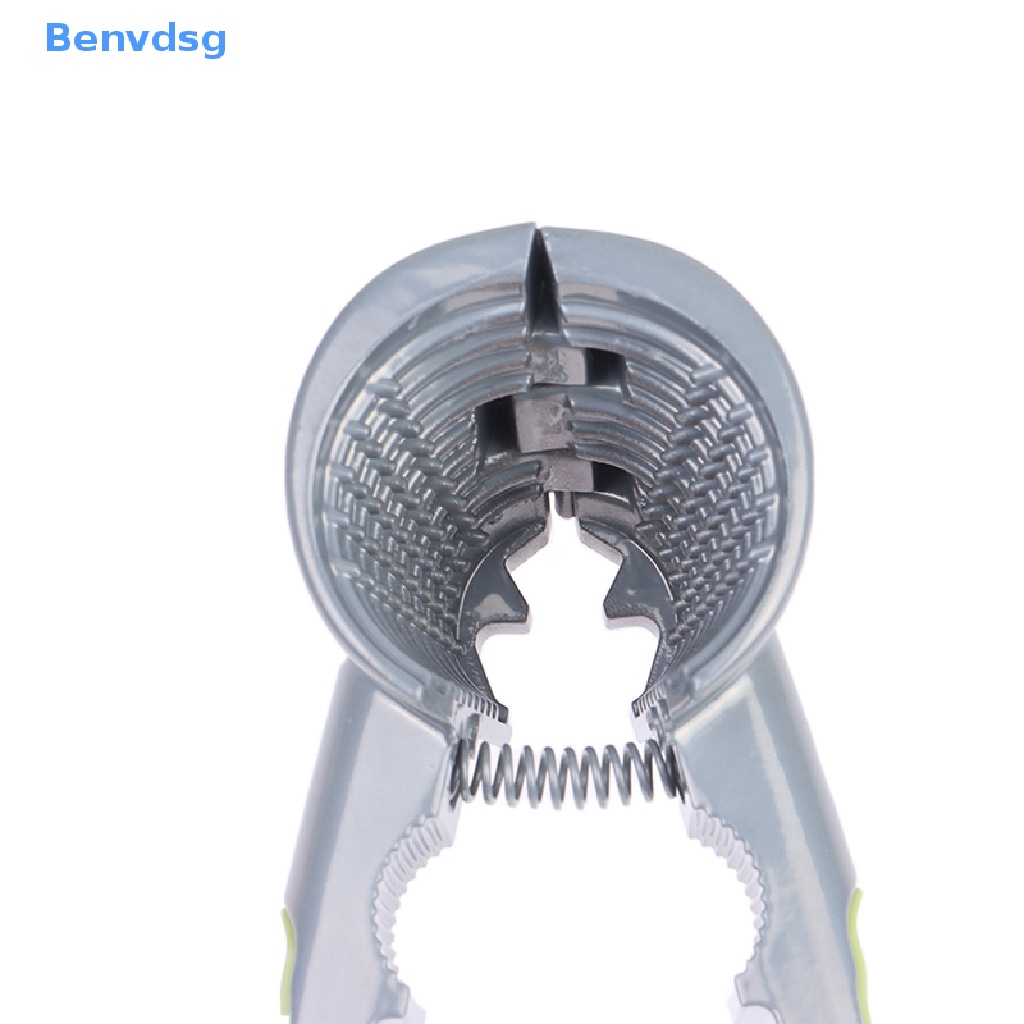 Dụng Cụ Tách Vỏ Hạt Óc Chó Tiện Lợi