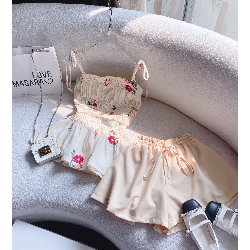 Set áo 2 dây ndue thêu hoa cột vai + short nude