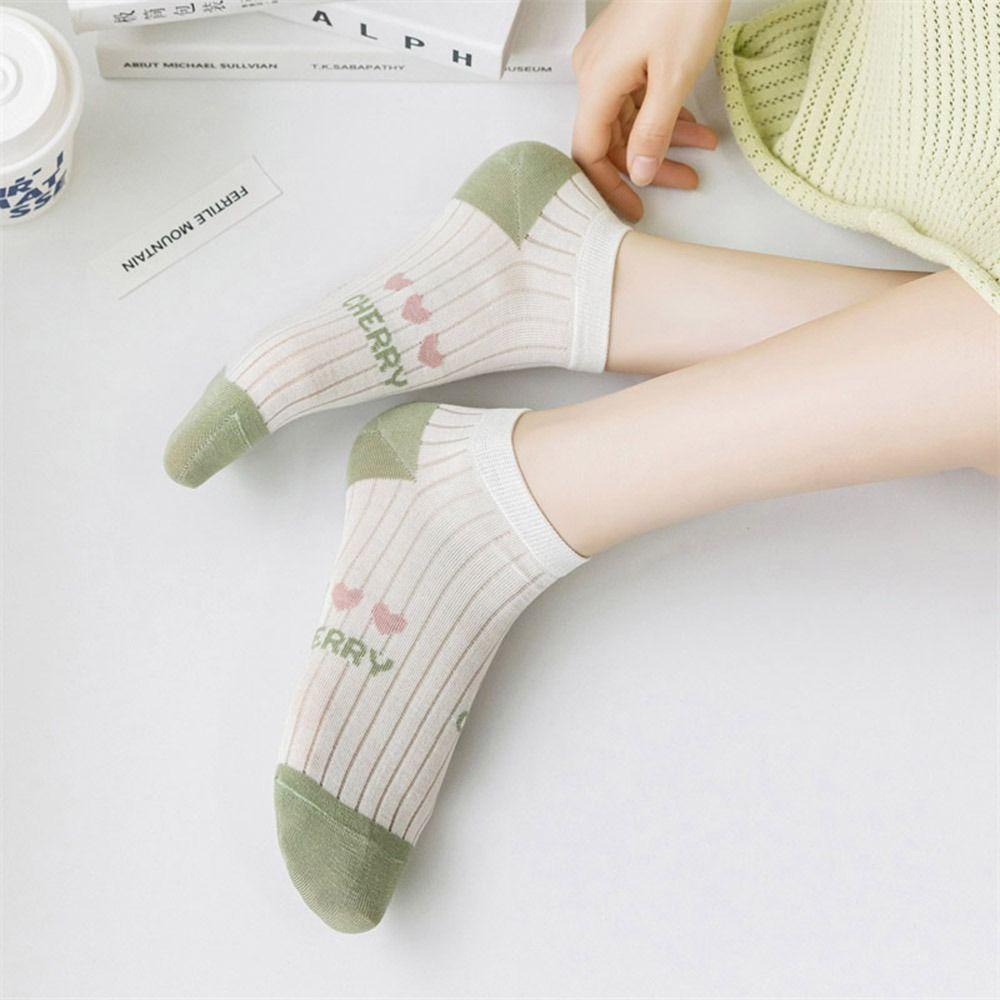 Vớ Lưới Rỗng Thoáng Khí Thoải Mái In Họa Tiết Trái Tim Dễ Thương Phong Cách Harajuku Cổ Điển Cho Nữ