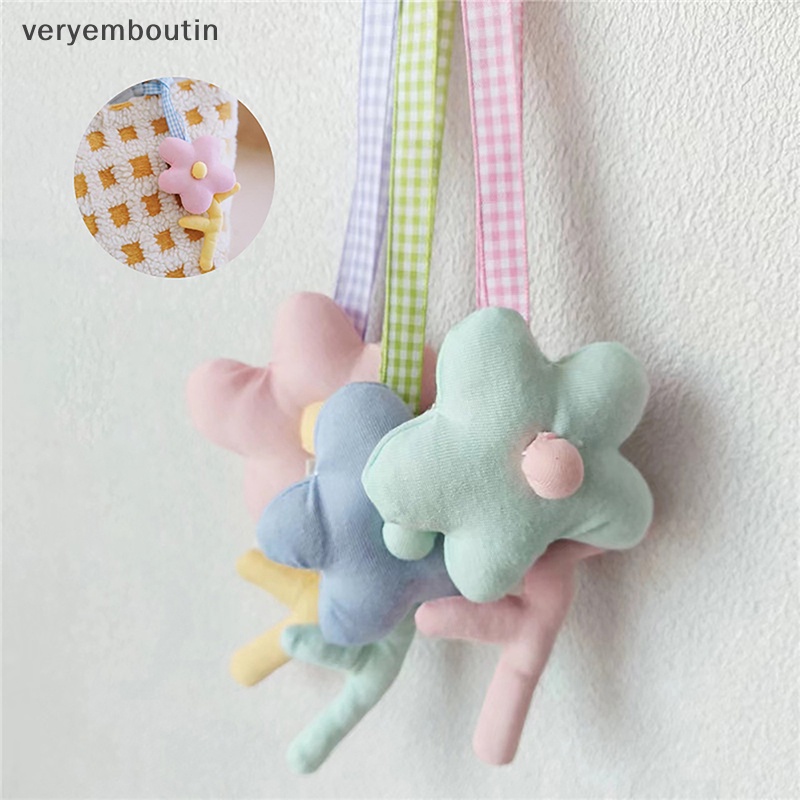 Móc Khóa Hình Bông Hoa Màu Sắc Ngọt Ngào Xinh Xắn