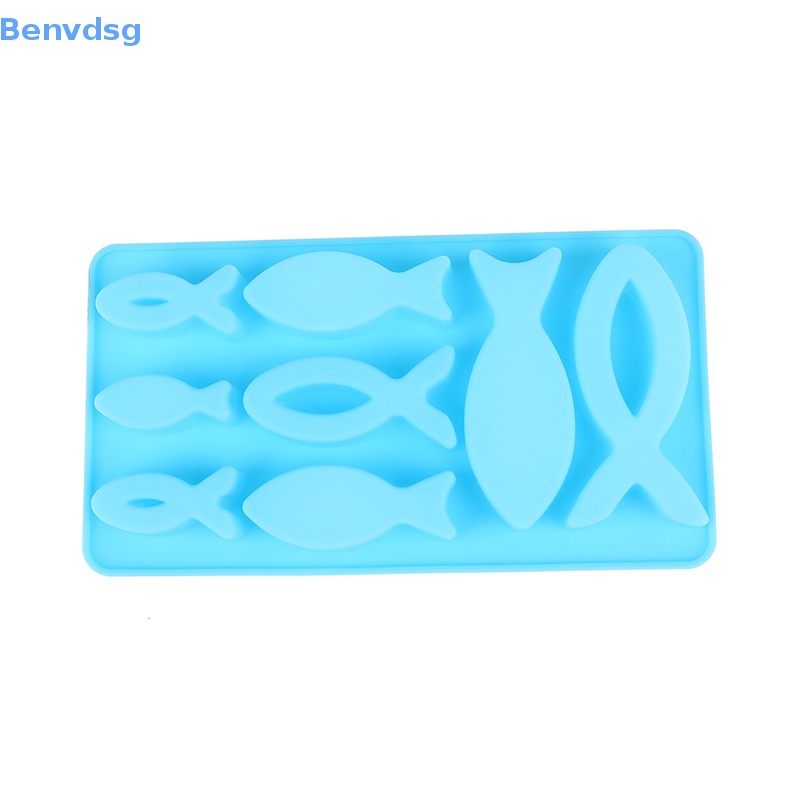 1 Khuôn Làm Đá 8 Ngăn Hình Cá Không Cần Dùng Pin