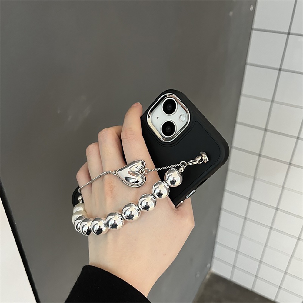 Ốp Điện Thoại Mềm Chống Rơi Màu Trơn Gắn Dây Xích Hình Trái Tim Màu Trơn Cho iphone 14 pro max 13 pro 12promax