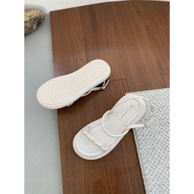 Giày Sandal Đế Xuồng Dày Hở Ngón Mùa Hè 2023 Phong Cách Mới Cho Nữ