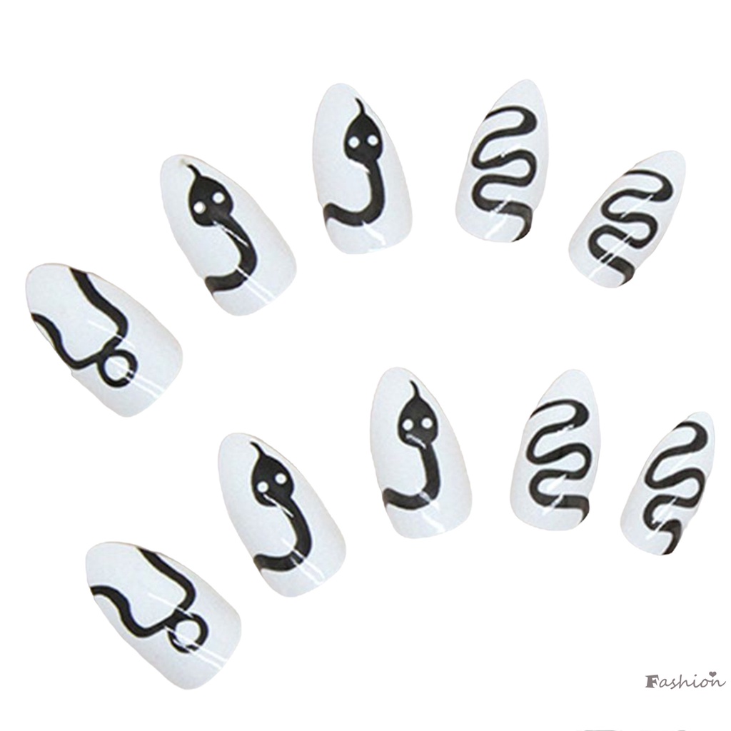 Móng Tay Giả Họa Tiết Da Rắn Sành Điệu