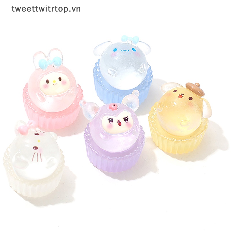 Set 2 Đồ trang trí Bánh Kem Sanrio Dạ Quang Mini Trang Trí Tiểu Cảnh