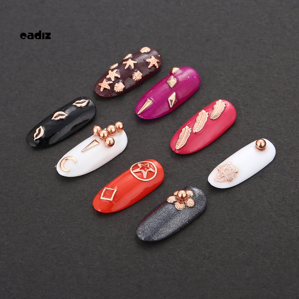 1 Hộp Phụ Kiện Đinh Tán Kim Loại Hình Chữ Thập / Mặt Trăng / Ngôi Sao Trang Trí Móng