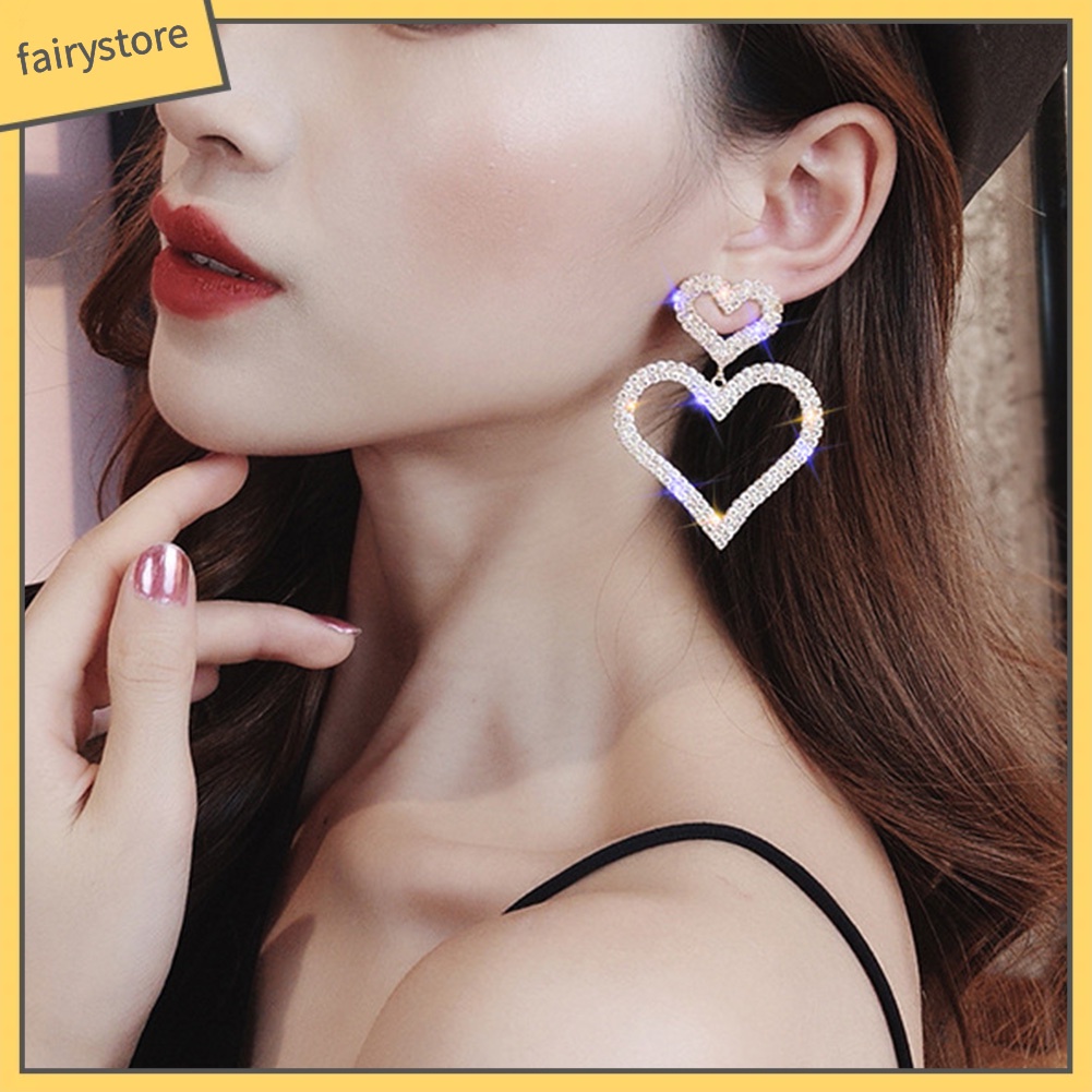 Khuyên Tai Hình Trái Tim Đính Đá Sang Trọng