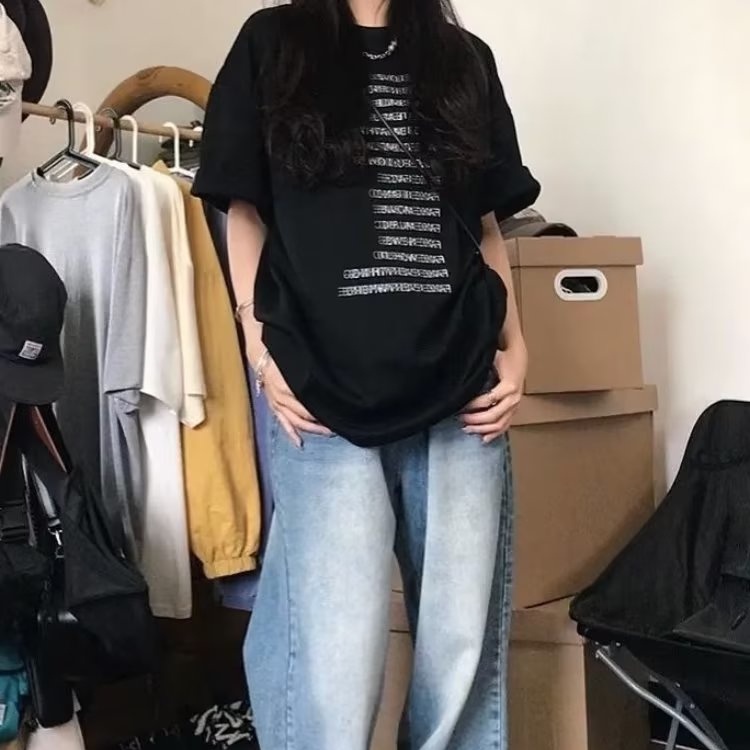 Hàng Mới Về Mới Áo Thun Tay Ngắn Họa Tiết Đường Ray Hình Học Thời Trang Cao Cấp Cho Nam Nữ