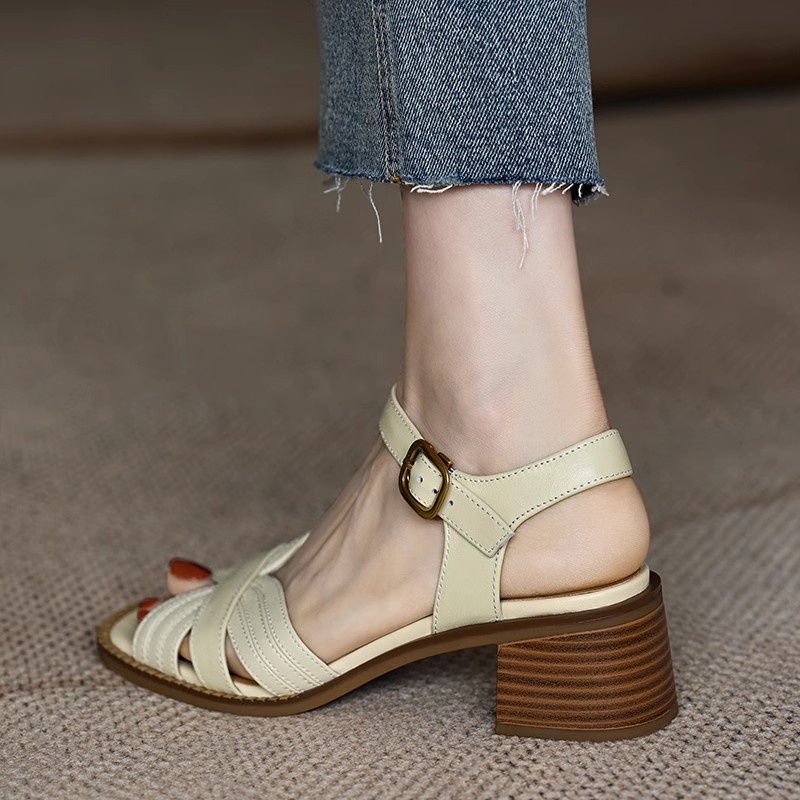 Duoya Tóc Thẳng ~ [Hàng Có Sẵn] Giày Sandal Hở Ngón Đế Dày Hở Ngón Dây Da Mềm Cài Khóa Sau Cho Nữ Miễn Phí Vận Chuyển