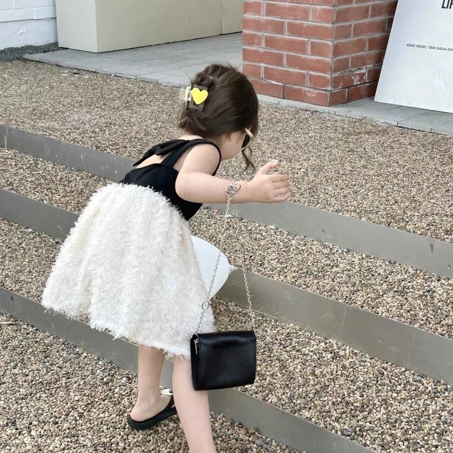 Đầm Nhung Màu Sắc Tương Phản Đính Nơ Xinh Xắn Cho Bé Gái