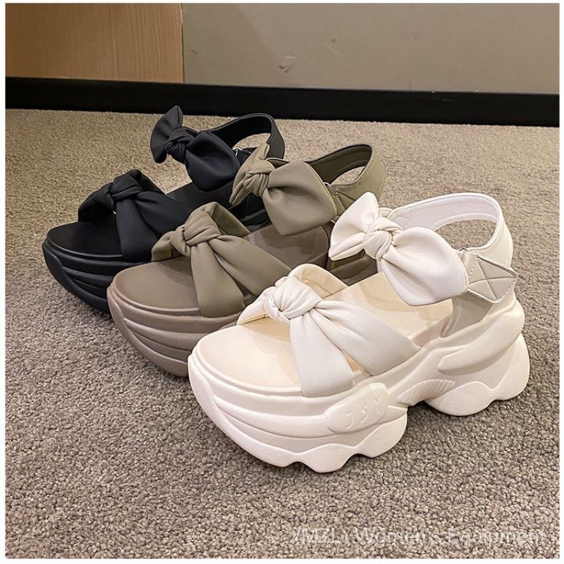 Giày Cao Gót Đế Xuồng Thiết Kế Mới Thời Trang Dành Cho Năm 2023