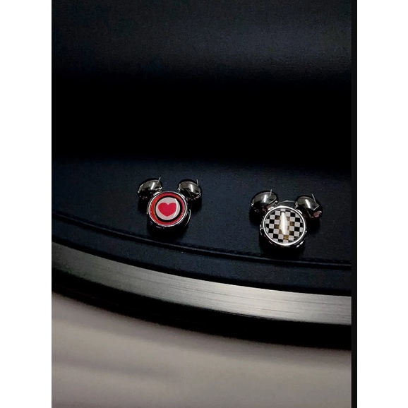 Suitable for mini cooper interior multifunctional small hook COUNTRYMAN CLUBMAN COUNTRYMAN CABRIO Paceman JCW CLUBMAN F54 F55 F56 F57 F60 R60 R56 R55 R61 debris storage sticky hook