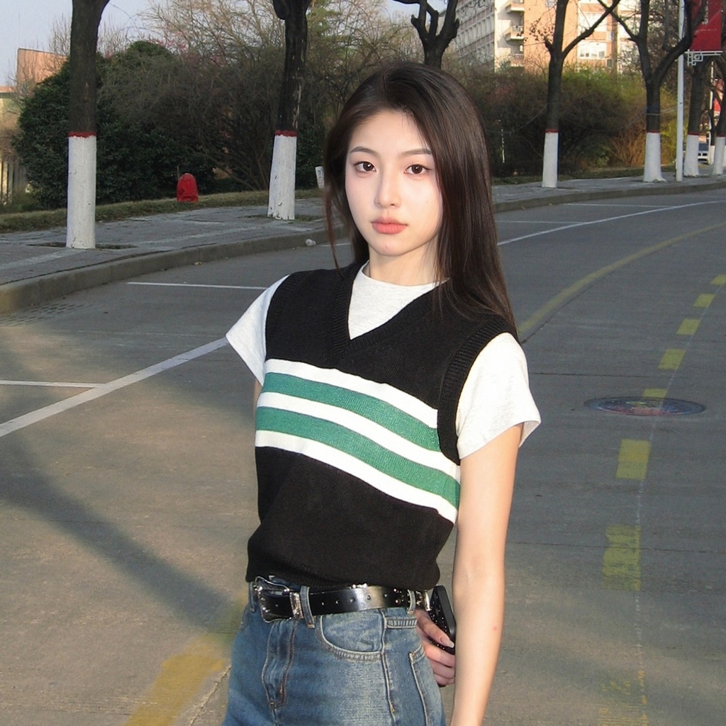 Áo Dệt Kim Sát Nách Dáng Rộng Cổ Chữ V Màu Sắc Đơn Giản Cho Nữ