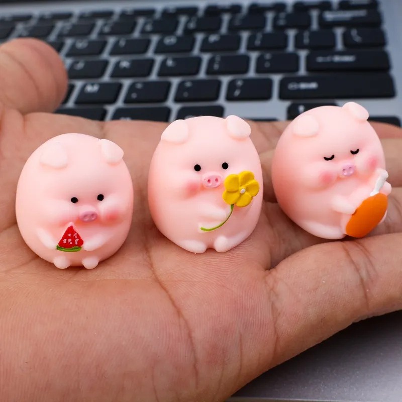 Chú Heo Hồng Hoạt Hình Bằng Nhựa resin Dễ Thương Trang Trí Nội Thất / Xe Hơi / Bảng Điều Khiển Văn Phòng / Quà Tặng Sinh Nhật / Sân Vườn