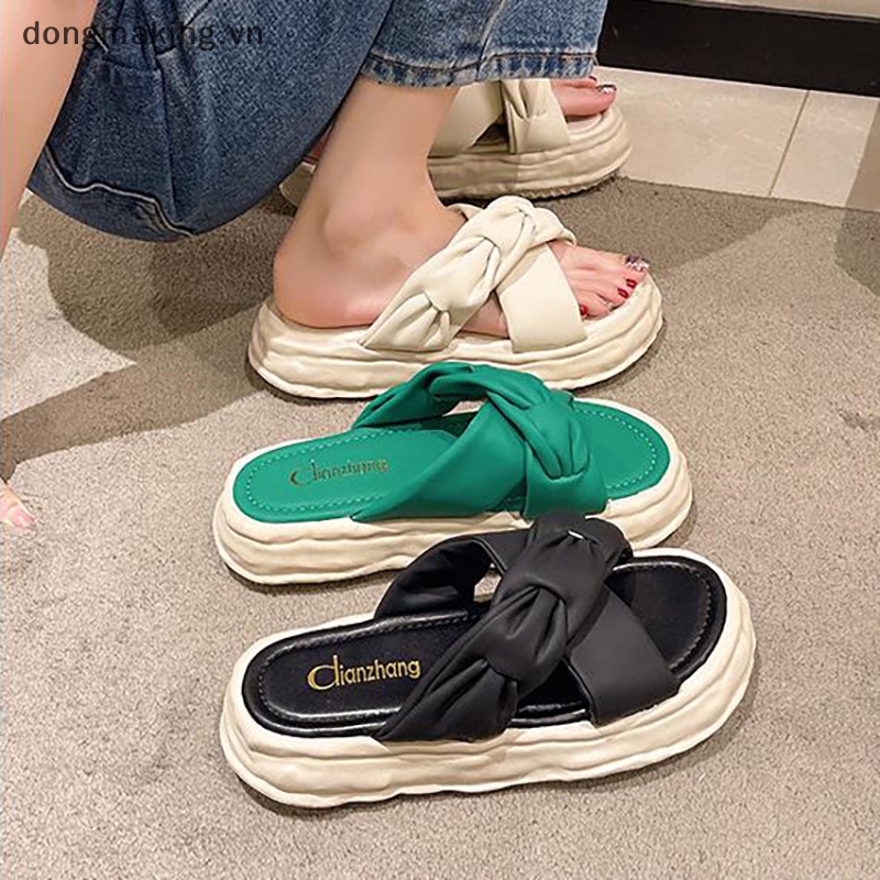 Dép Bánh Mì Đế Dày Siêu Mềm Chống Trượt Thoải Mái Cho Nữ