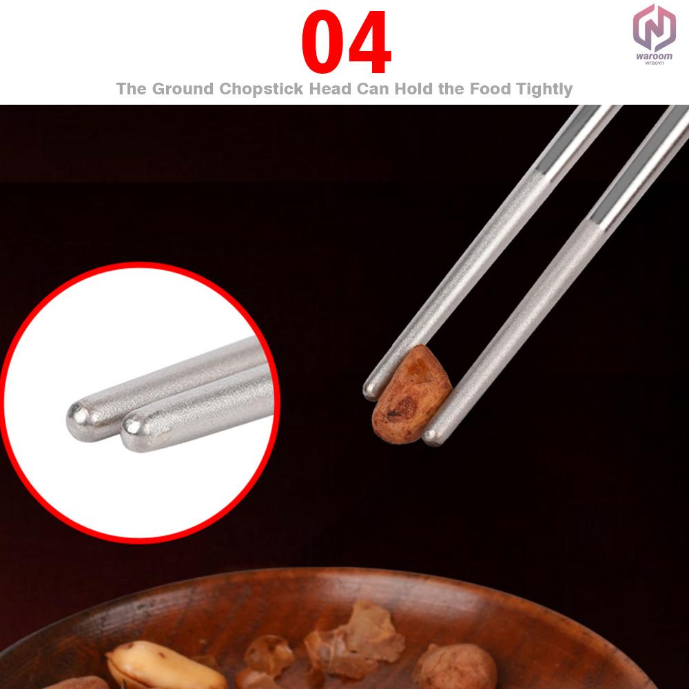 Đũa Titan Với Một Cặp Sợi Carbon