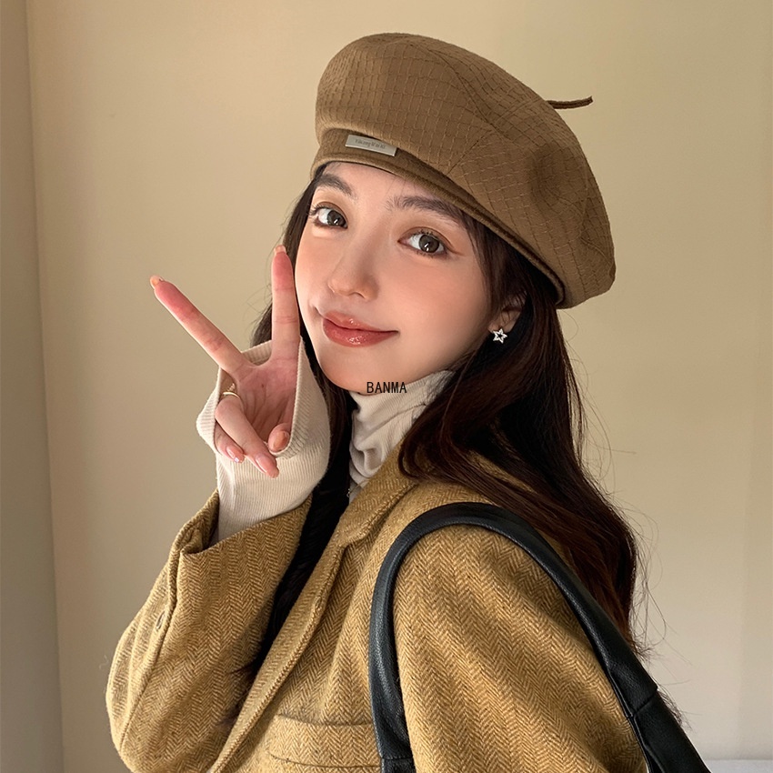 Mũ thời trang thông thường mới của hàn quốc logo kim loại mặt mũ beret nhỏ