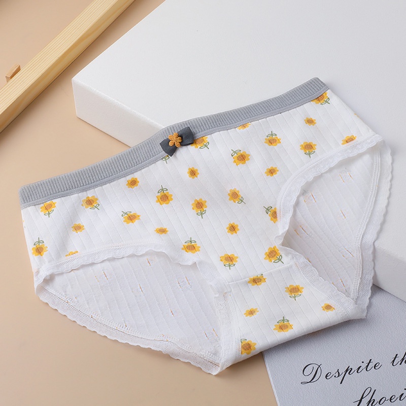 Quần Lót Cotton Nguyên Chất Kháng Khuẩn Lưng Vừa Họa Tiết Hoa Phong Cách Nhật Bản Cho Nữ
