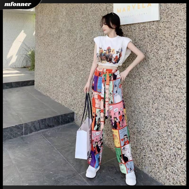 Set Đồ 2 Món Áo Croptop Sát Nách In Họa Tiết Graffiti Phối Quần Dài Ống Rộng Thời Trang Cá Tính Cho Nữ
