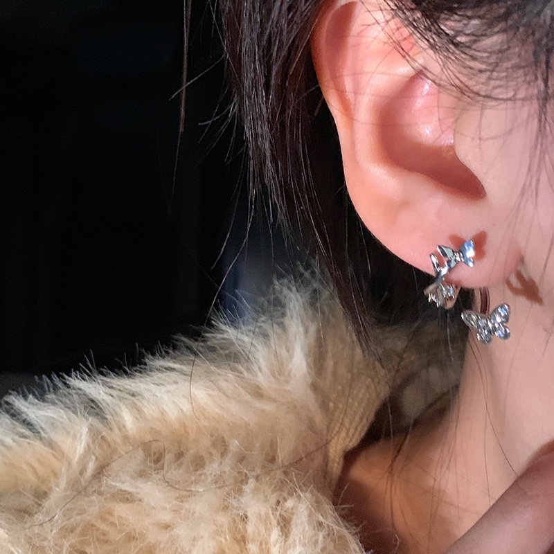 Khuyên Tai Hình Bướm Ba Chiều Bằng Bạc Cao Cấp Phong Cách Mới 2022