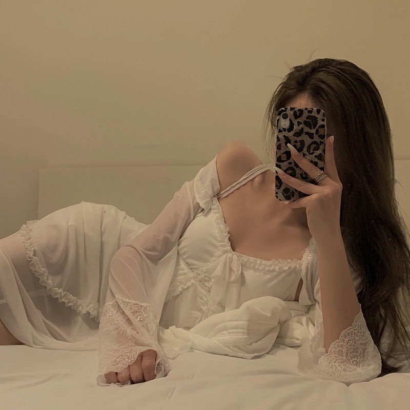 Bộ Đồ Ngủ Hai Dây Phối Ren Dáng Rộng Phong Cách Hàn Quốc Thời Trang Xuân Thu Cho Nữ