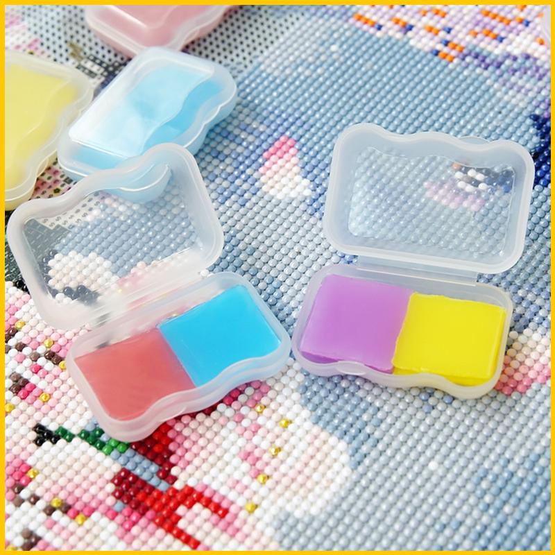 Set 12 Sáp Làm Tranh Đính Đá Nhiều Màu Kèm Hộp Đựng