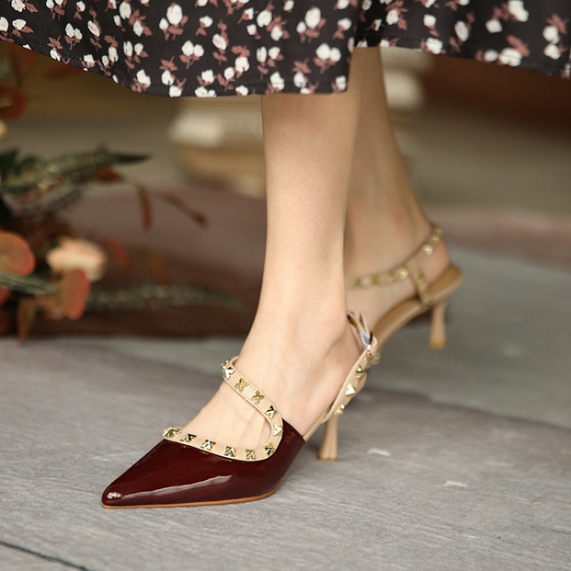 Giày Cao Gót Mũi Nhọn Phối Đinh Tán Thời Trang Xuân Hè Dành Cho Nữ